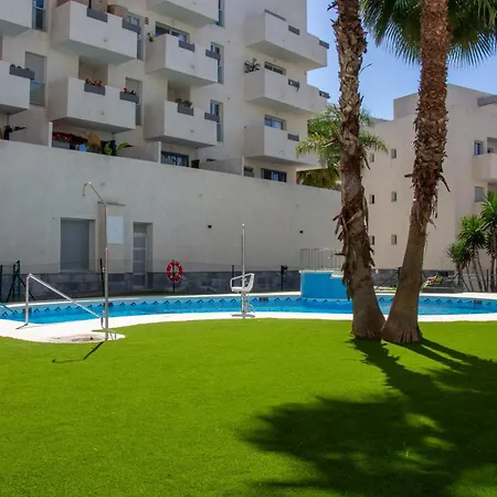 With Stunning Views, Pool, Gym, And Parking Mijas