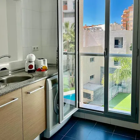 Apartment With Stunning Views, Pool, Gym, And Parking