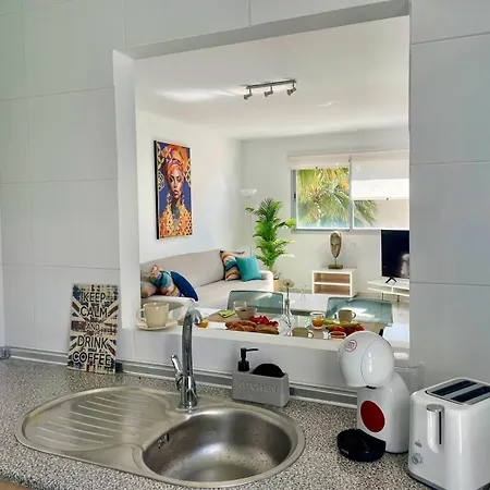 With Stunning Views, Pool, Gym, And Parking Apartment