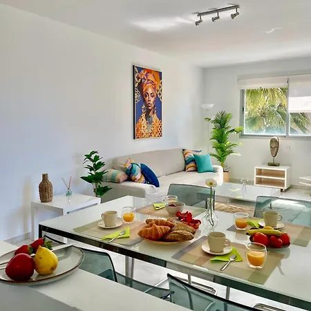 With Stunning Views, Pool, Gym, And Parking Apartment MIJAS COSTA