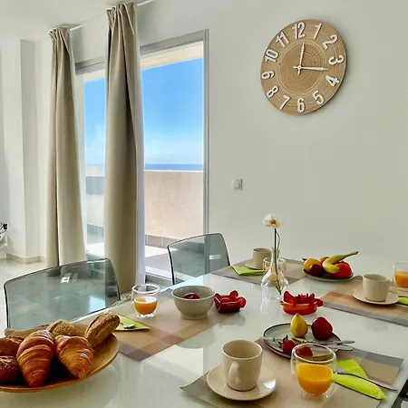 With Stunning Views, Pool, Gym, And Parking Apartment