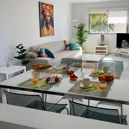 With Stunning Views, Pool, Gym, And Parking Apartment MIJAS COSTA